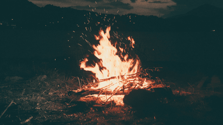 Campfires: 5 reasons why we love them